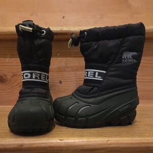 Sorel Black Snow Boots with Logo